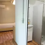 Aigeas Kamp alanı *