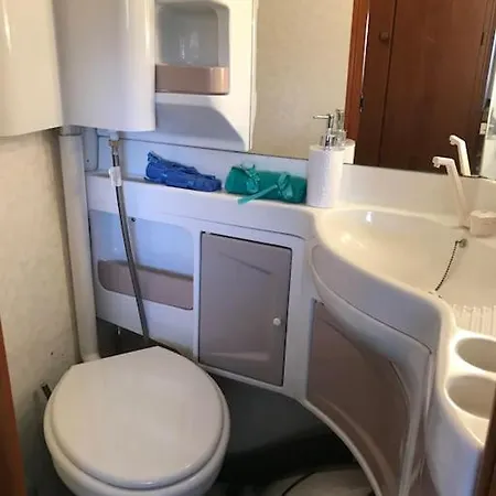 Kamp alanı Aigeas *