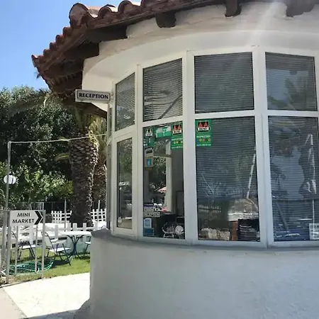 אתר קמפינג Aigeas *