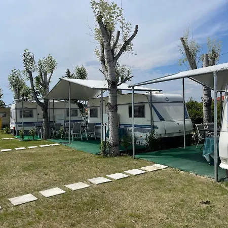 Aigeas Camping Nea Kallikrateia