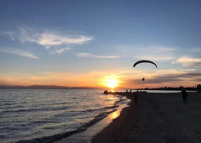 Aigeas Camping Nea Kallikrateia