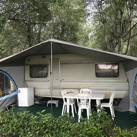 Aigeas Campingplatz Nea Kallikrateia